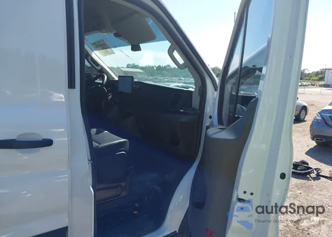 2024 Ford Transit-250 z USA, uszkodzony, nr VIN 1FTBR1X82RKB55618